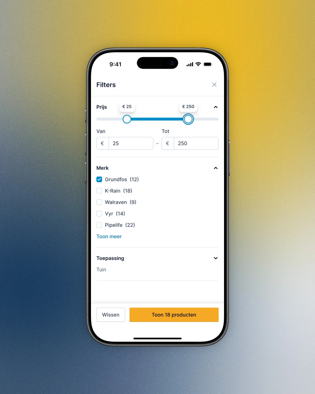 Filters on a phone: a price slider from €25 to €250, Grundfos ticked under brand, and a button that reads Toon 18 producten