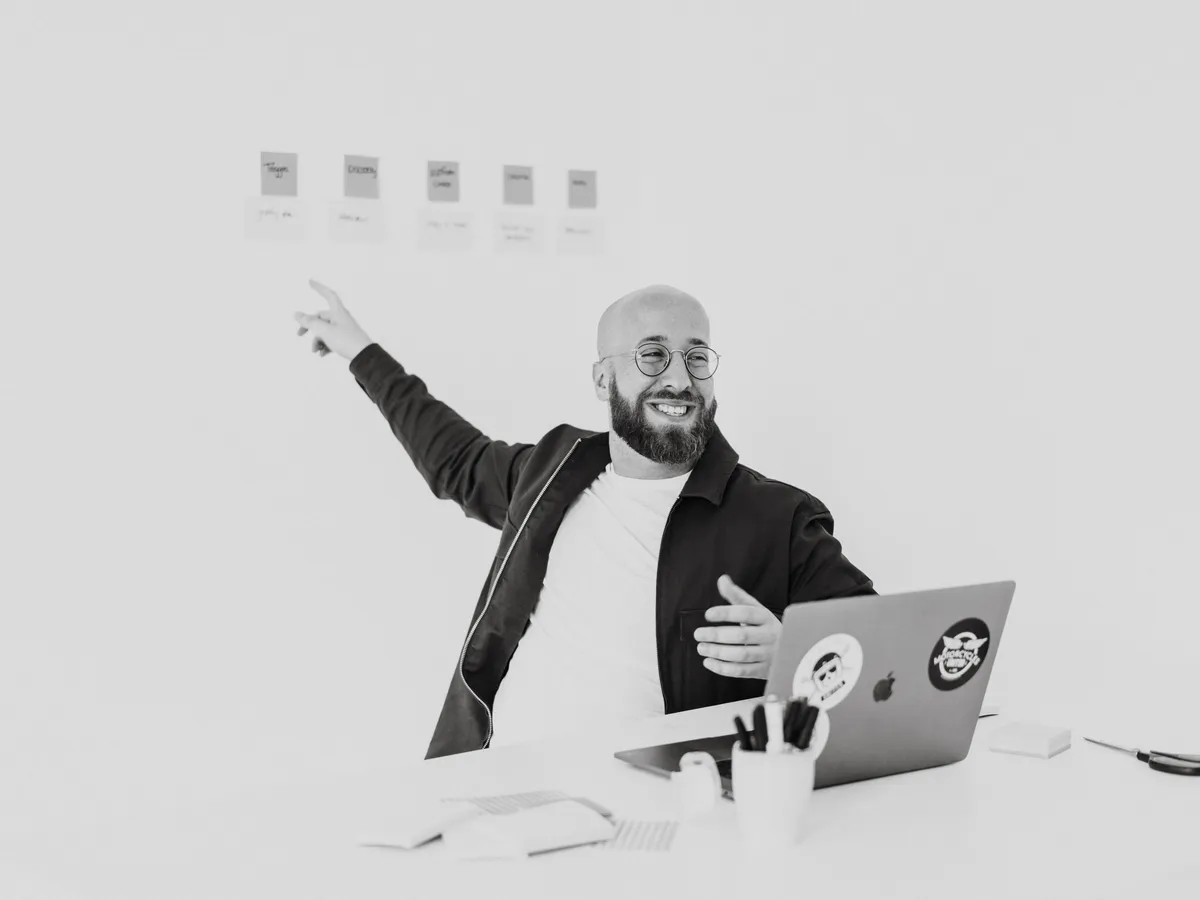 Free shipping threshold formula for Shopify stores